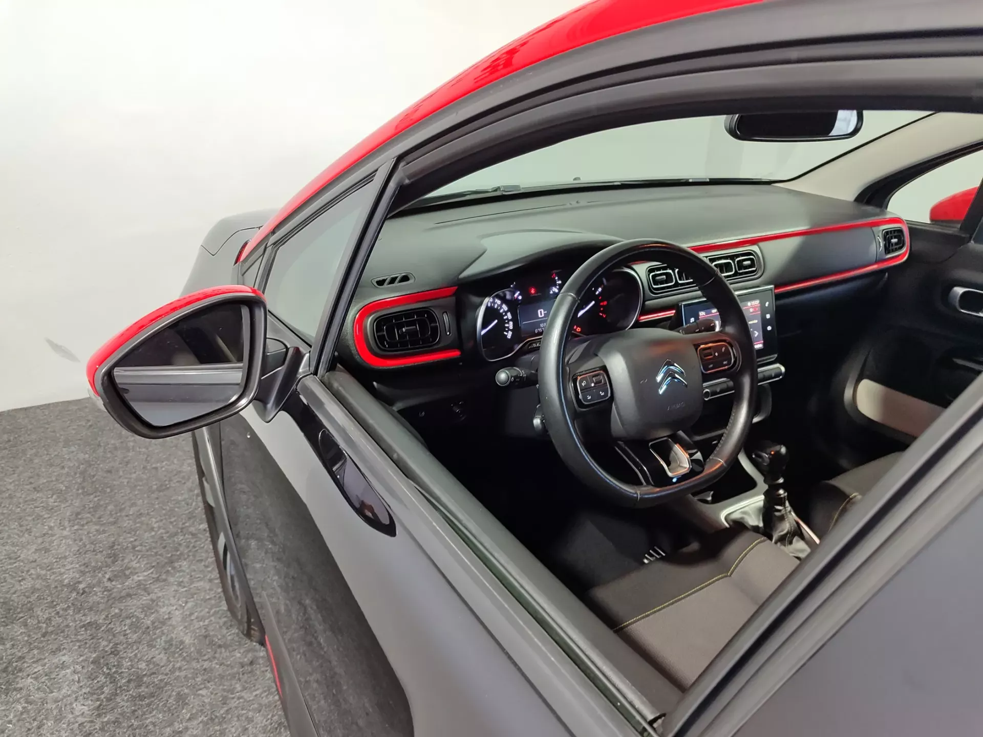 Citroën C3 1.2 PureTech Shine 11