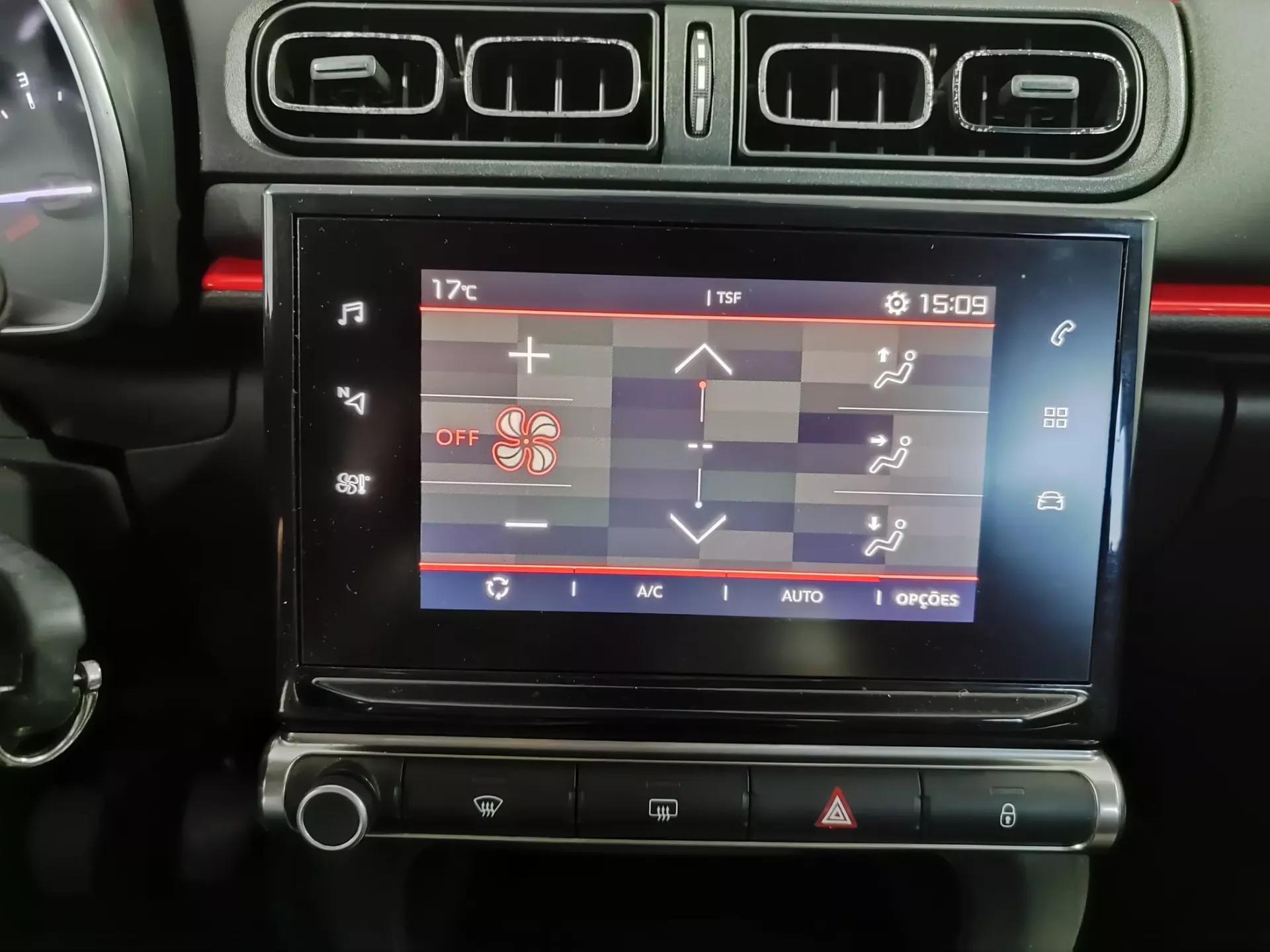 Citroën C3 1.2 PureTech Shine 22