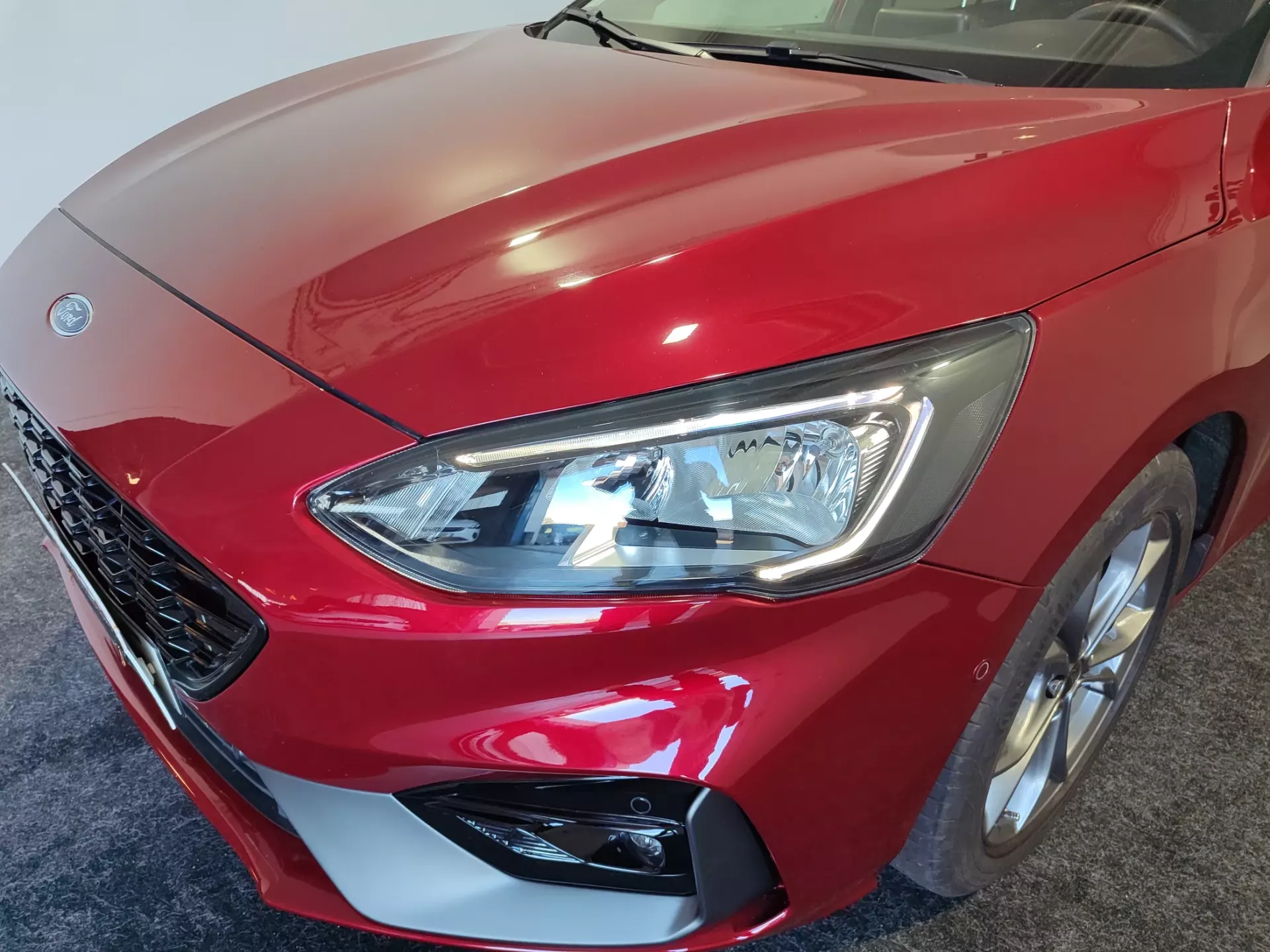 Ford Focus 1.0 EcoBoost ST-Line 4