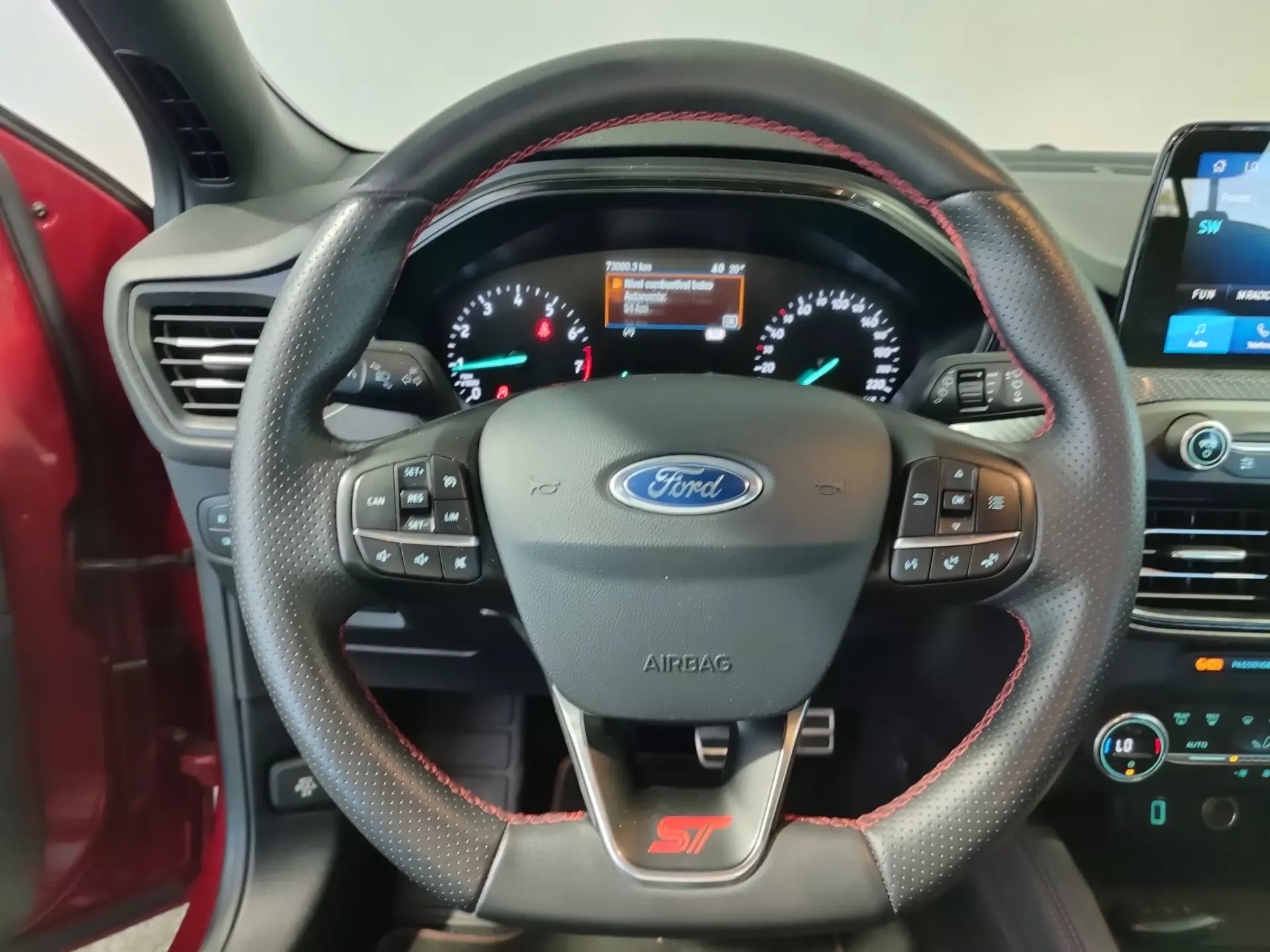 Ford Focus 1.0 EcoBoost ST-Line 18