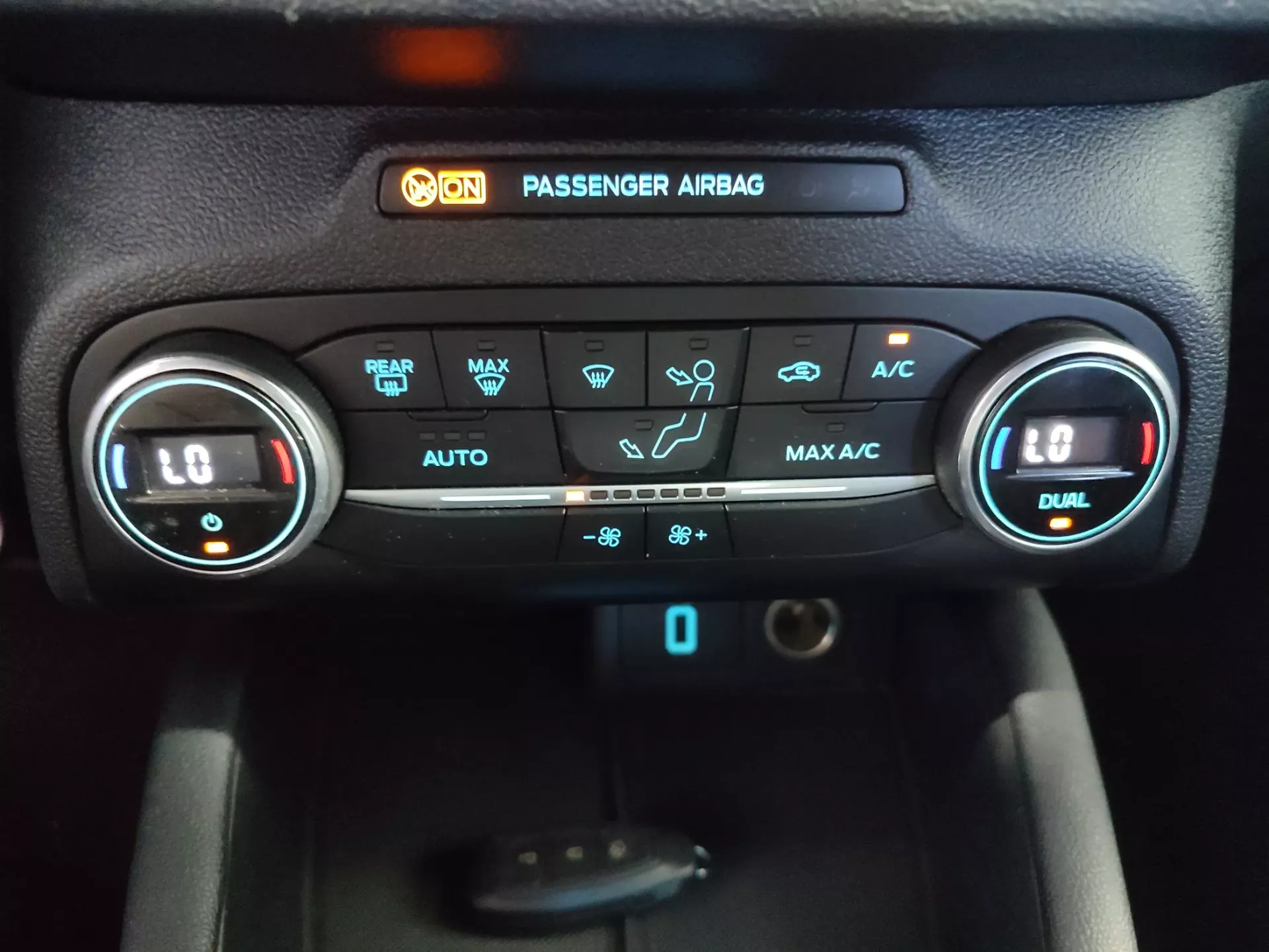 Ford Focus 1.0 EcoBoost ST-Line 30