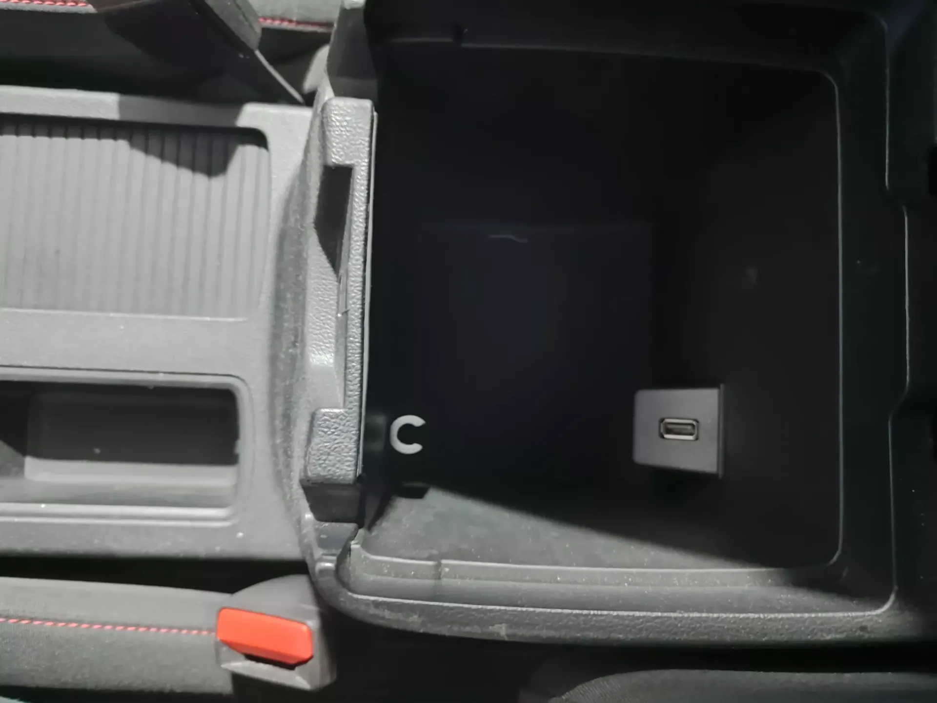 Ford Focus 1.0 EcoBoost ST-Line 38