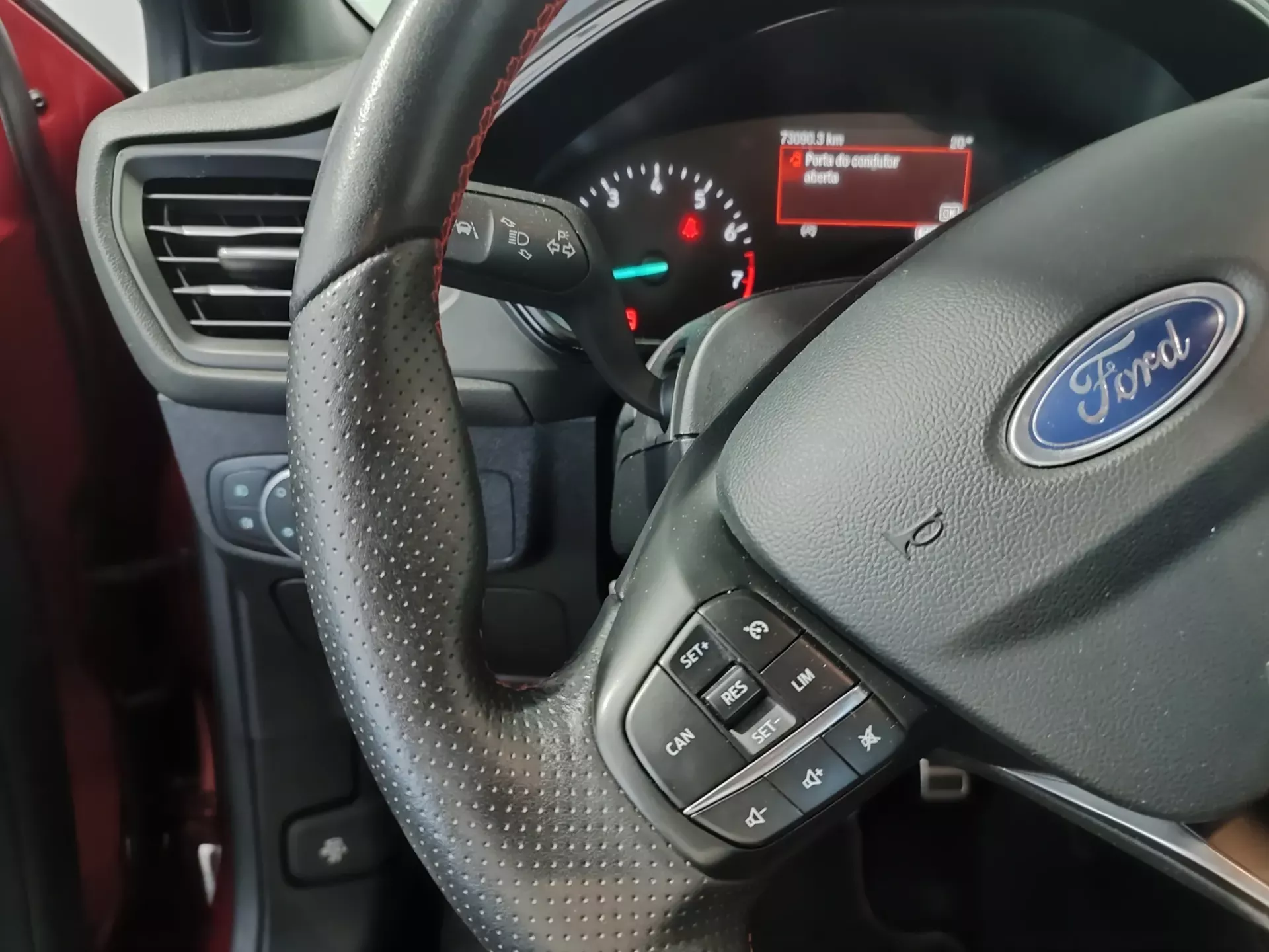 Ford Focus 1.0 EcoBoost ST-Line 40