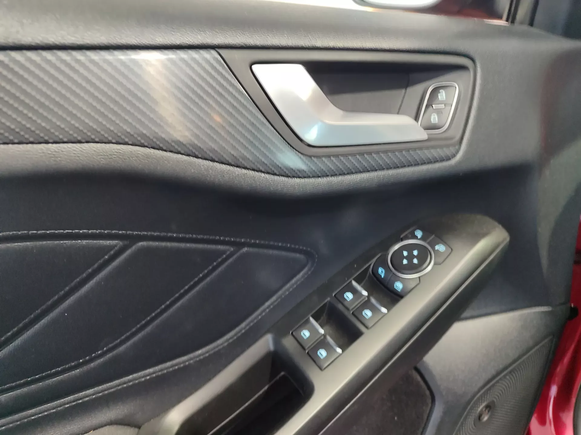 Ford Focus 1.0 EcoBoost ST-Line 44