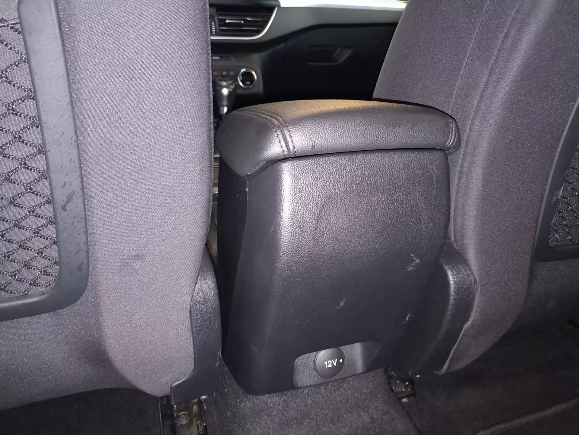 Ford Focus SW 1.5 TDCi EcoBlue Titanium 13