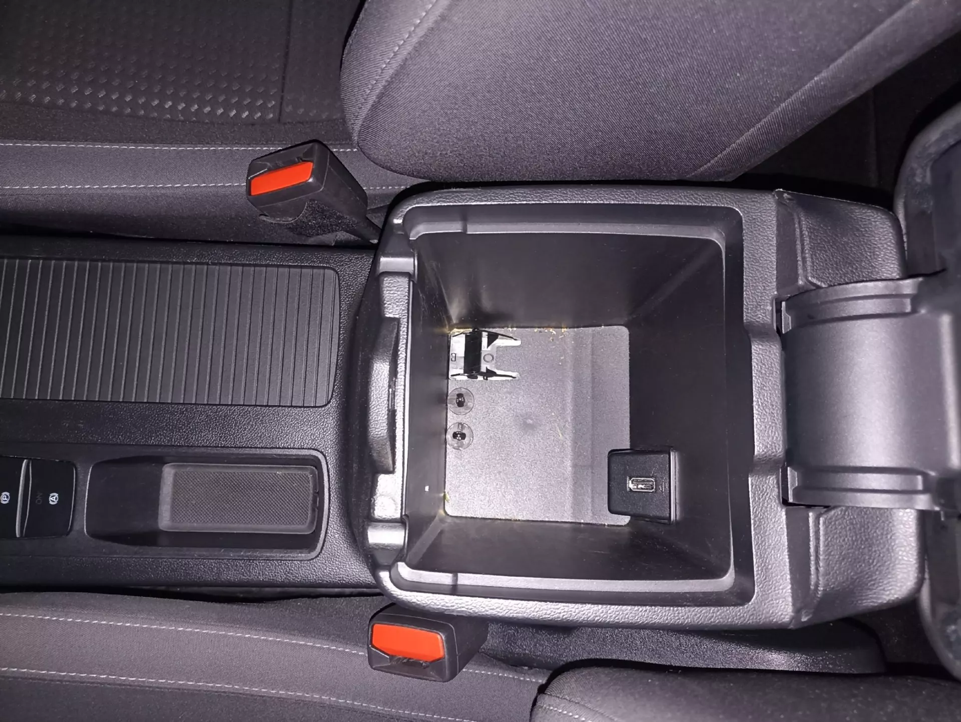 Ford Focus SW 1.5 TDCi EcoBlue Titanium 31