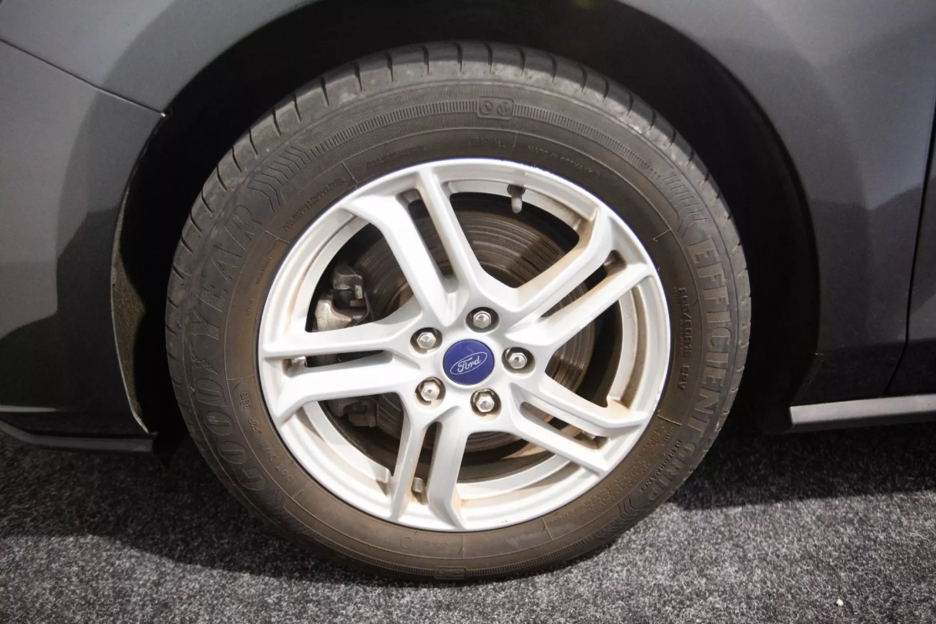 Ford Focus SW 1.5 TDCi EcoBlue Titanium 37