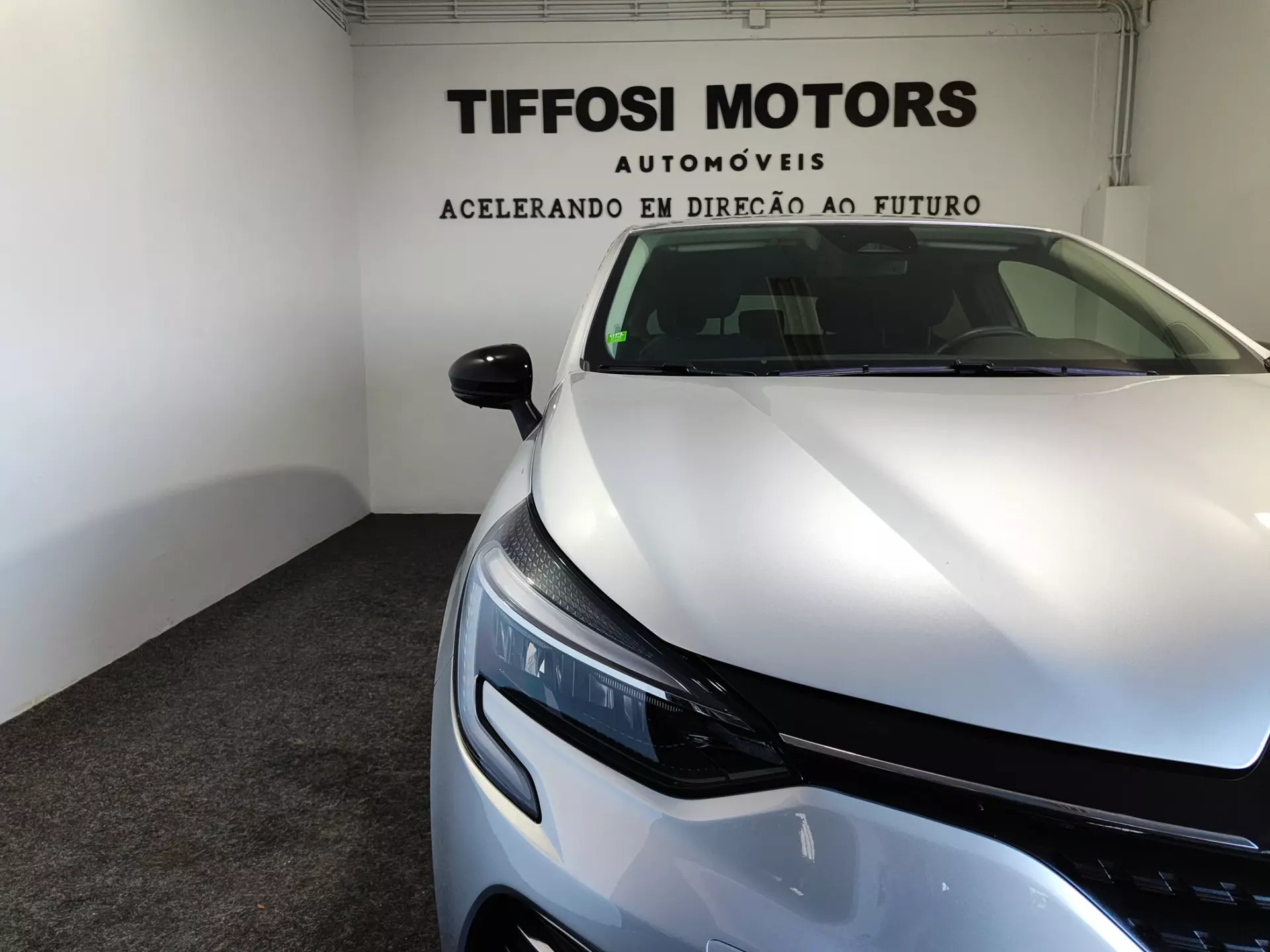 Renault Clio 1.0 TCe Techno Bi-Fuel 5