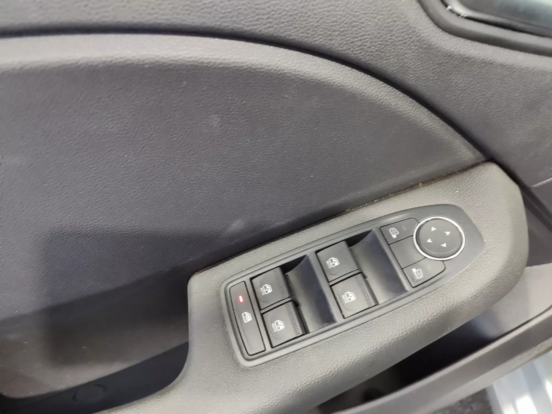 Renault Clio 1.0 TCe Techno Bi-Fuel 38