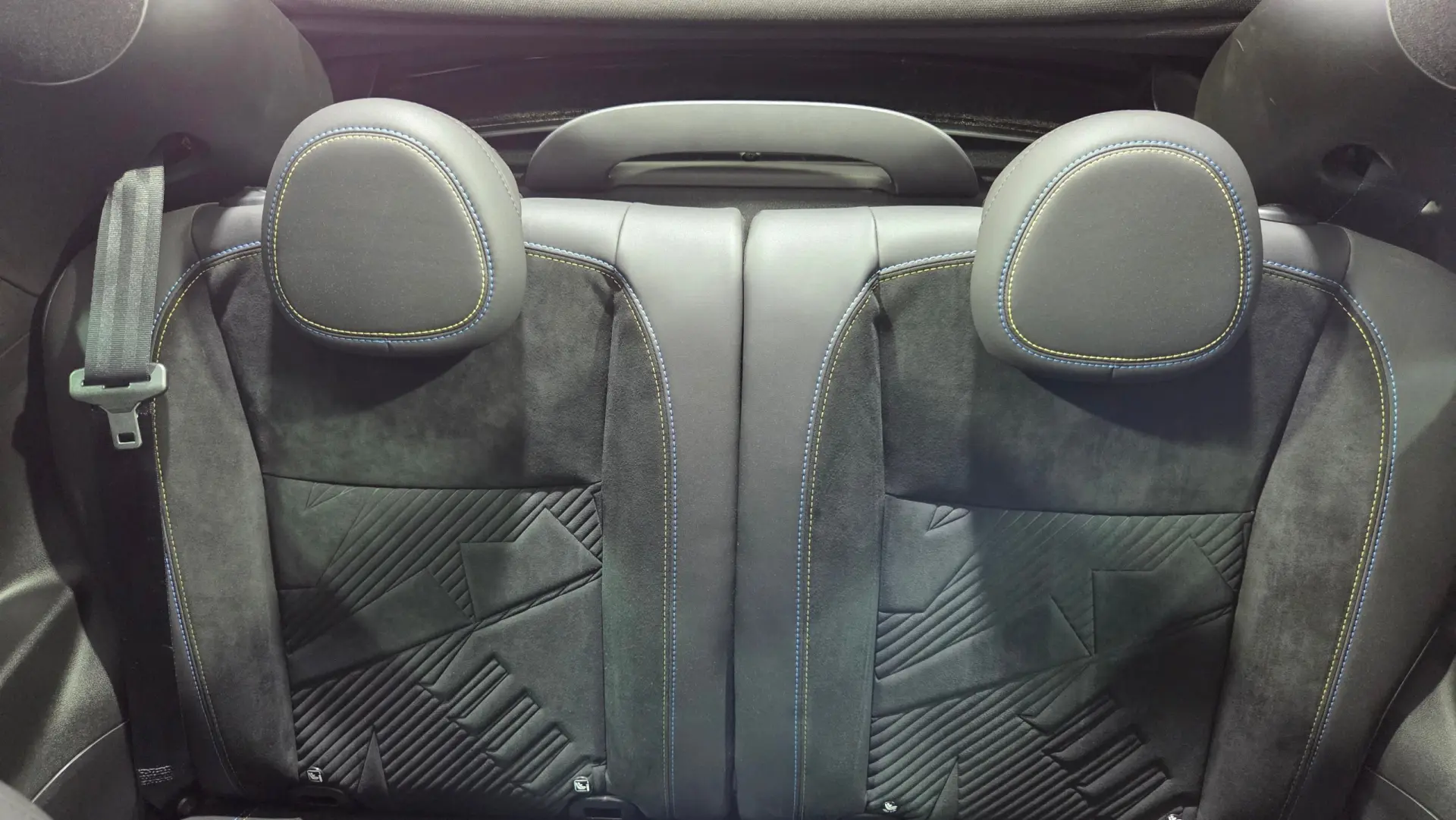 Abarth 500e C Scorpionissima 17