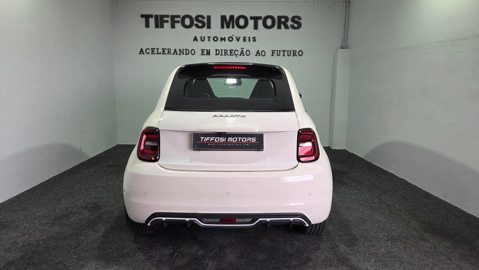 Abarth 500e C Scorpionissima 9