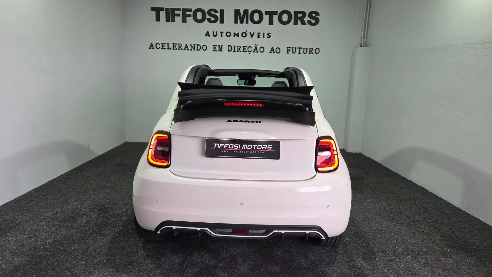 Abarth 500e C Scorpionissima 10