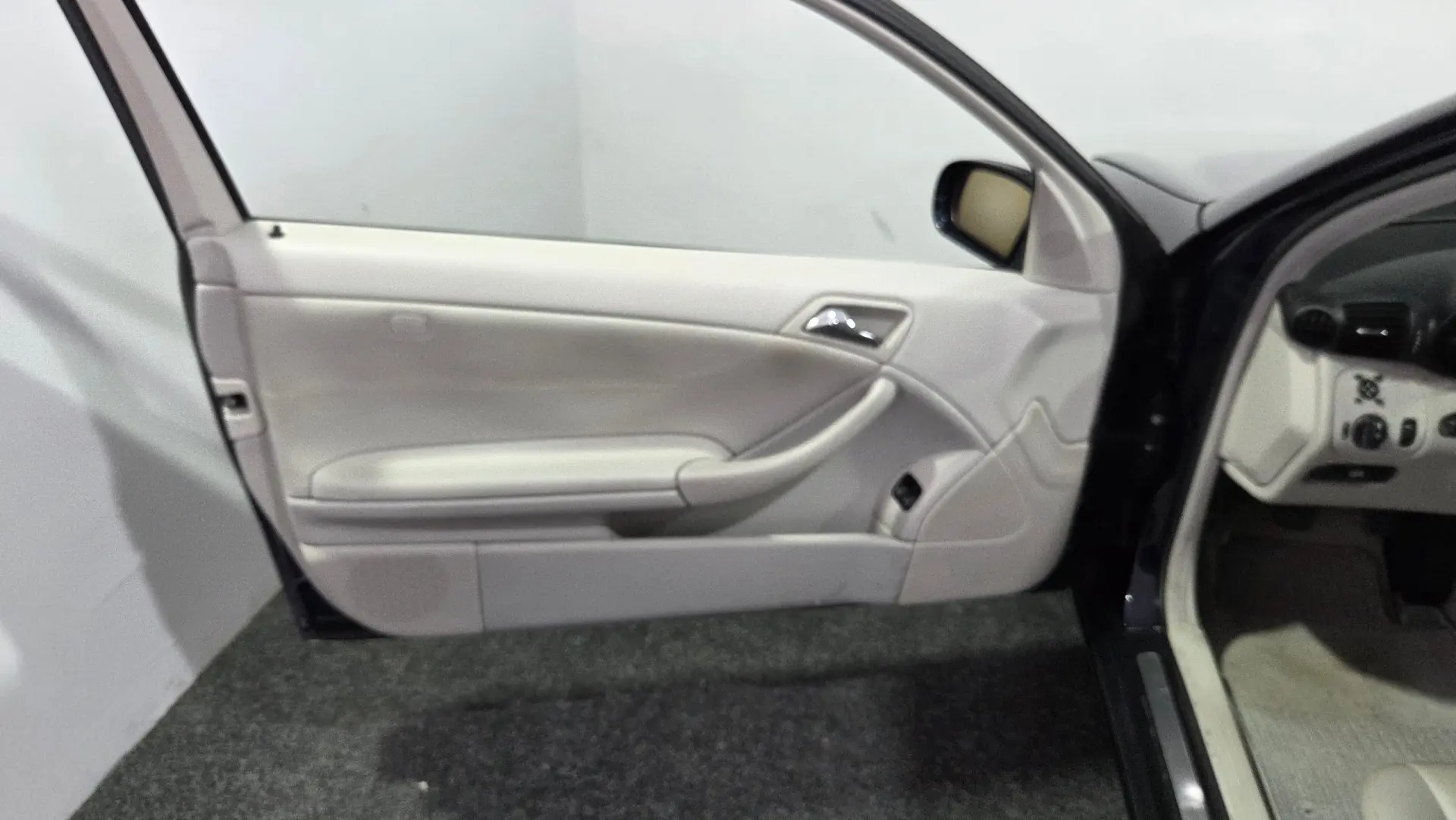 Mercedes-Benz C 180 Sport Coupé K Evolution 29