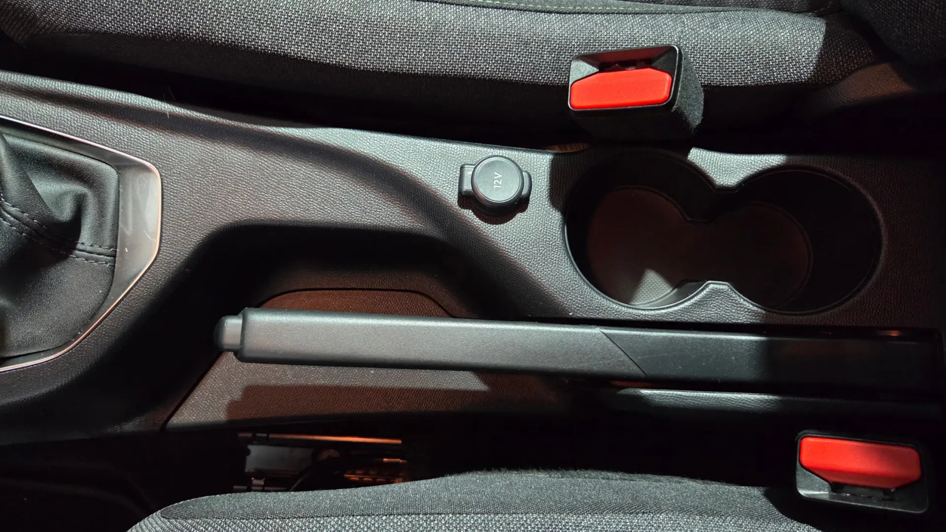 Peugeot 208 1.2 PureTech Active Pack 28