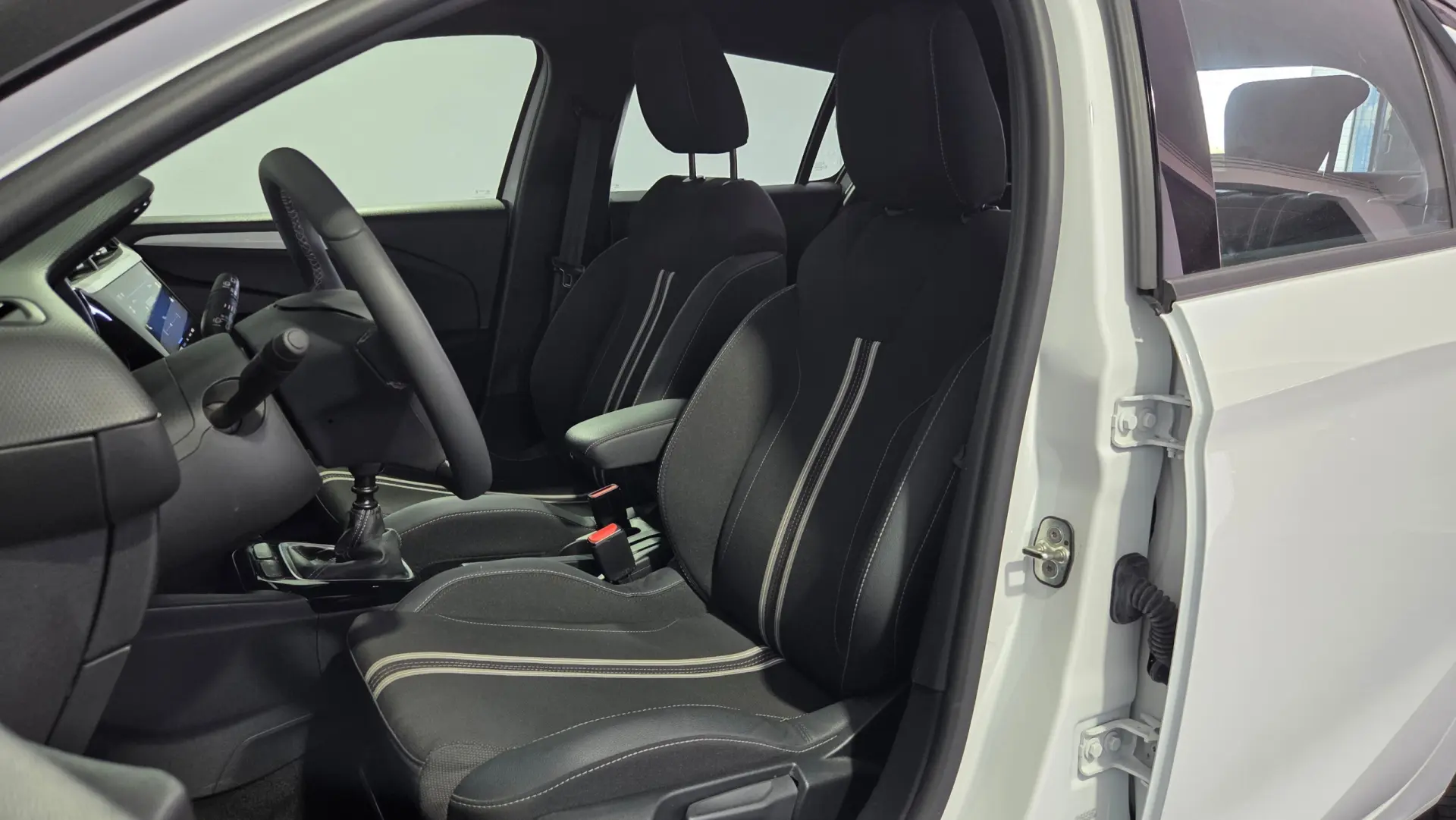 Opel Corsa 1.2 Direct Injection Turbo S&S GS 12