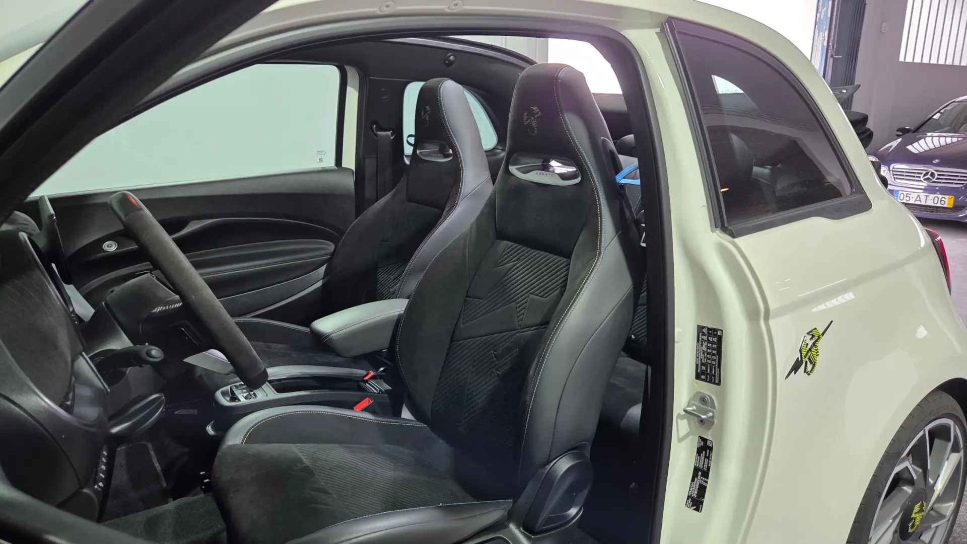 Abarth 500e C Scorpionissima 14