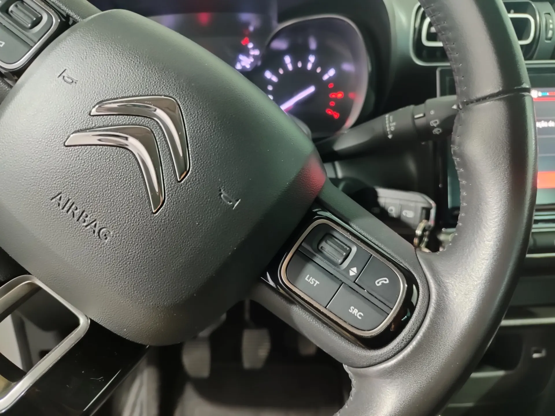 Citroën C3 Aircross 1.2 PureTech Feel Pack 28