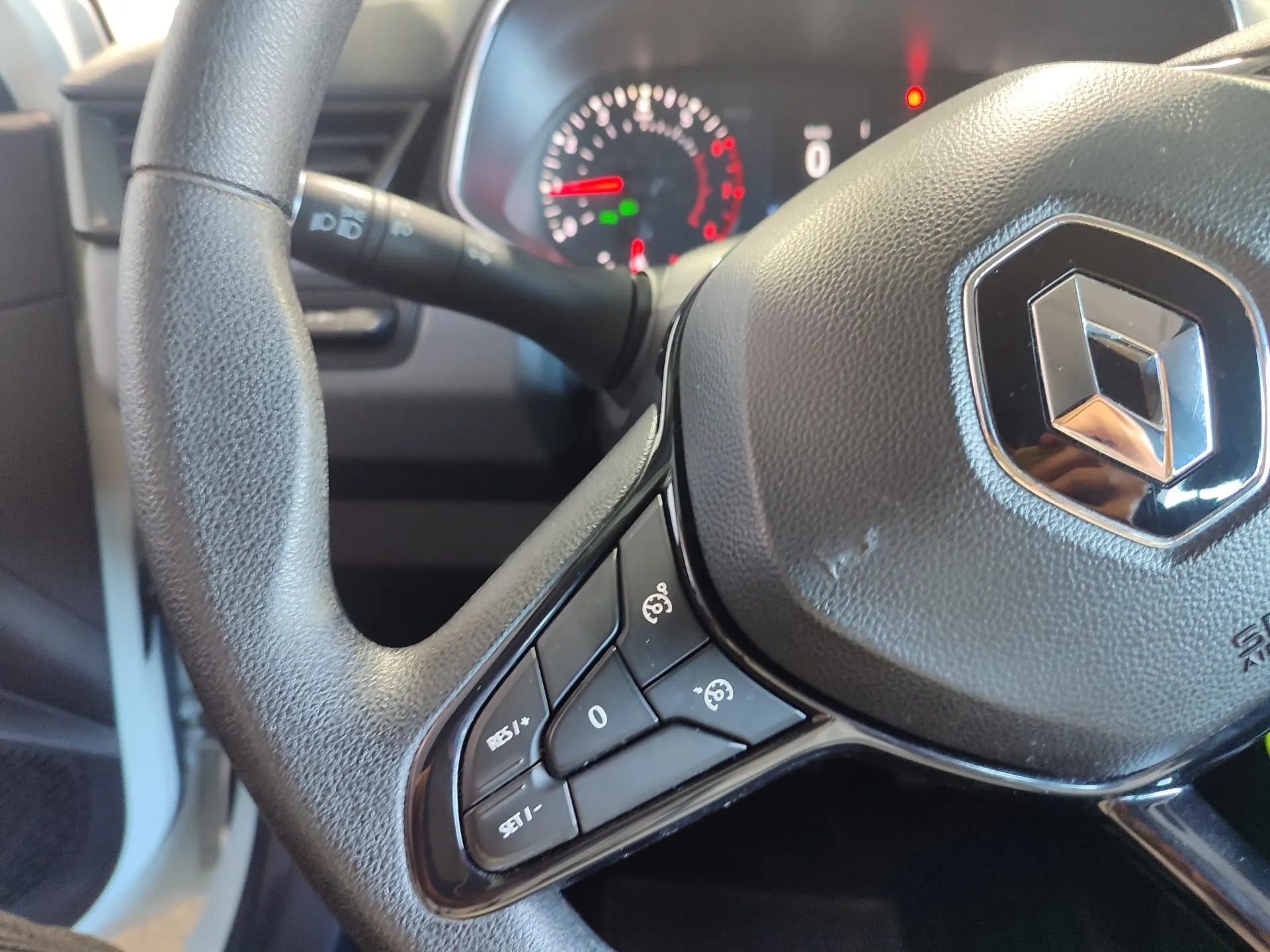 Renault Clio 1.0 SCe Zen 34