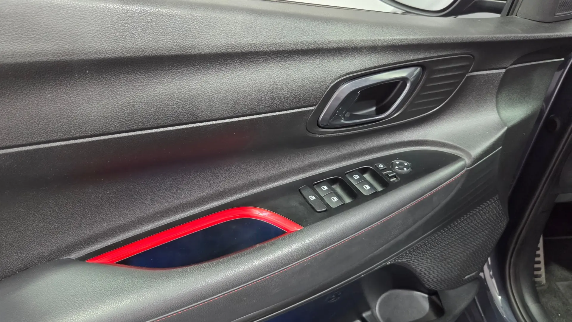 Hyundai i20 N 1.0 T-GDI 48V-Hybrid DCT Connect & Go 38