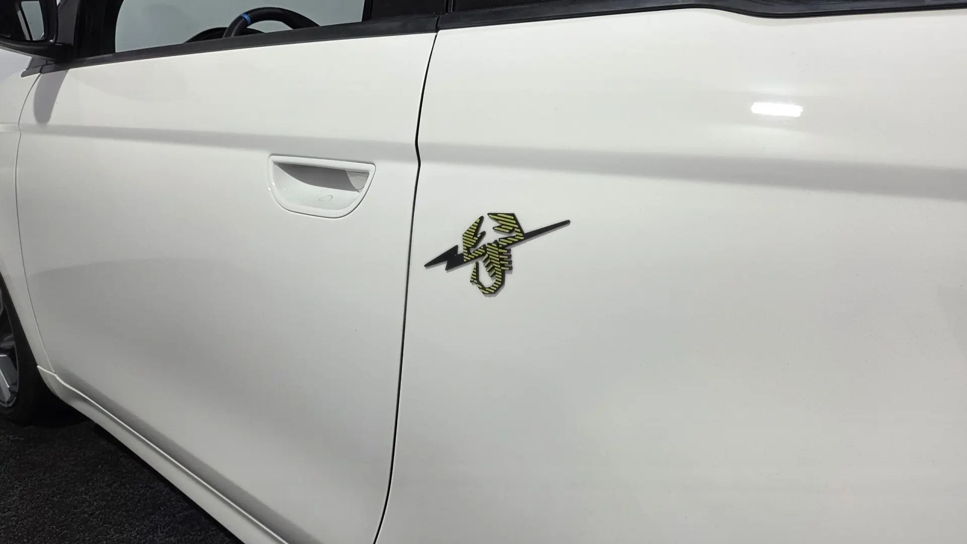 Abarth 500e C Scorpionissima 44