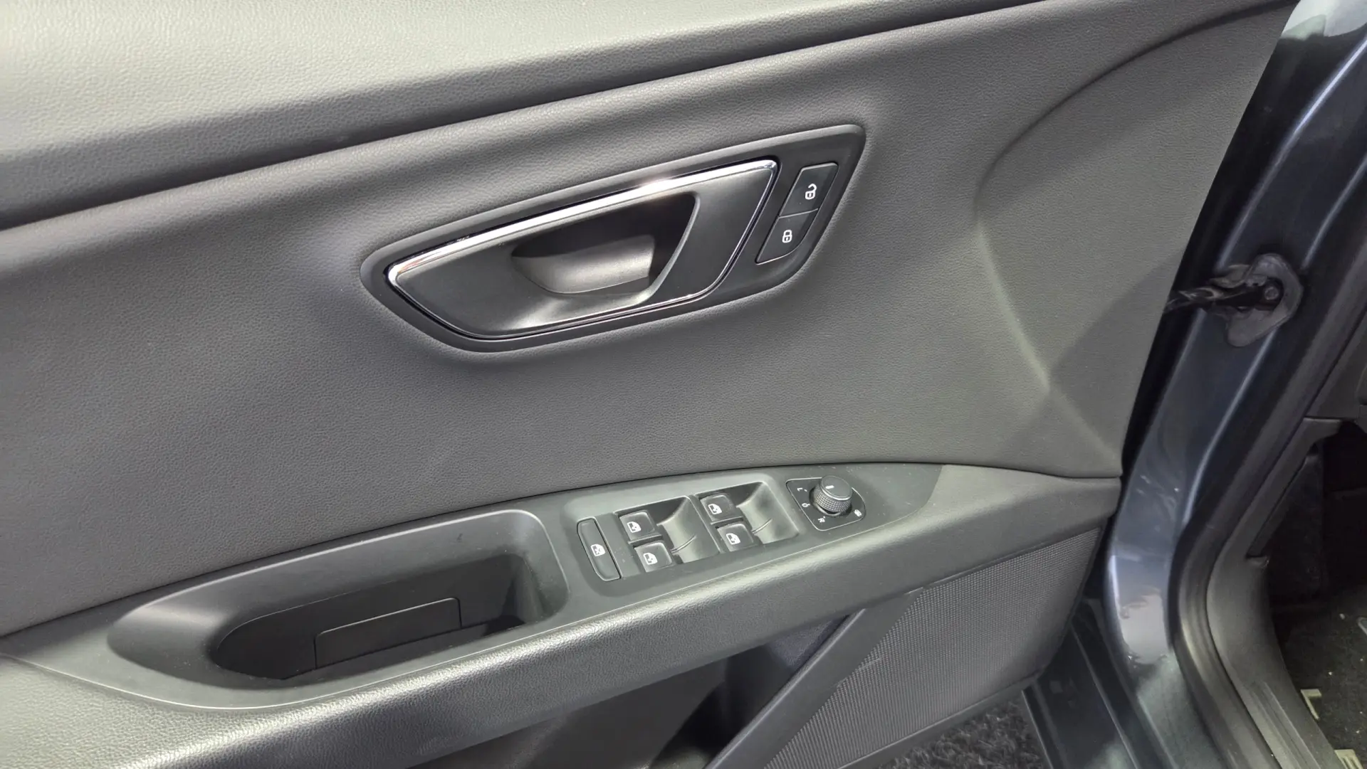 SEAT Leon 1.6 TDI Style S/S 42