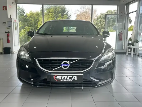 Volvo V40 Cross Country 2