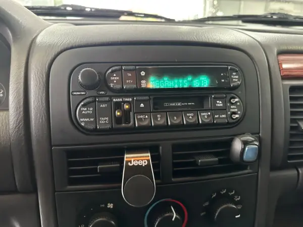 Jeep Grand Cherokee 3.1 TD Laredo 15