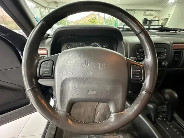 Jeep Grand Cherokee 3.1 TD Laredo 11