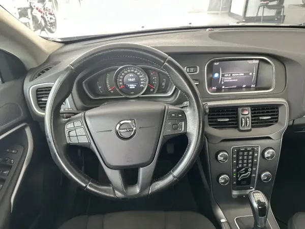 Volvo V40 2.0 D2 Kinetic 18