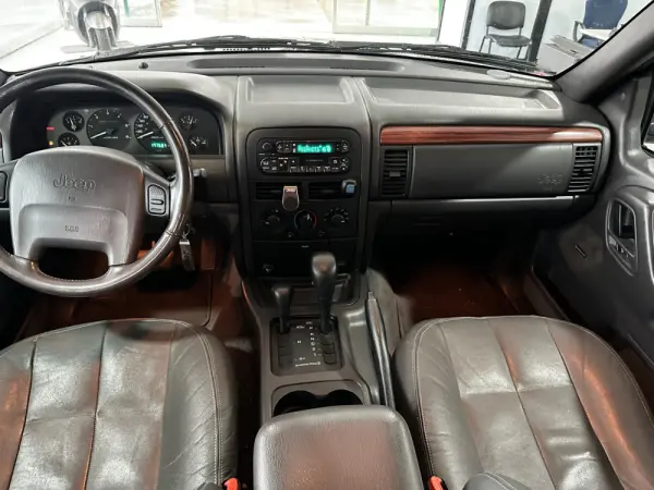 Jeep Grand Cherokee 3.1 TD Laredo 18