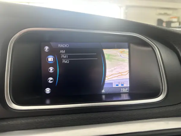 Volvo V40 Cross Country 15