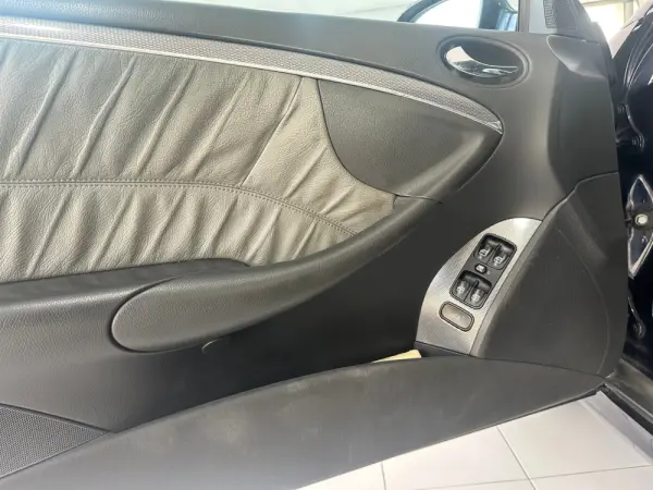 Mercedes-Benz CLK 200 Kompressor Cabrio - Nacional 8