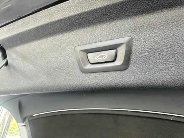 BMW 318 d GT 2.0 Aut. 29