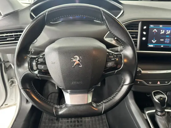 Peugeot 308 SW 1.5 BlueHDi Active Pack 10