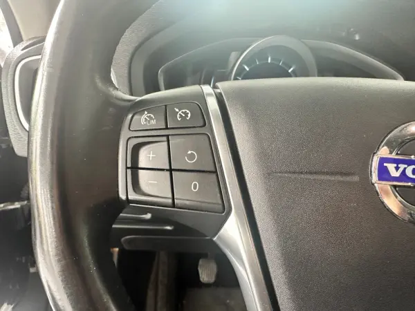 Volvo V40 Cross Country 12