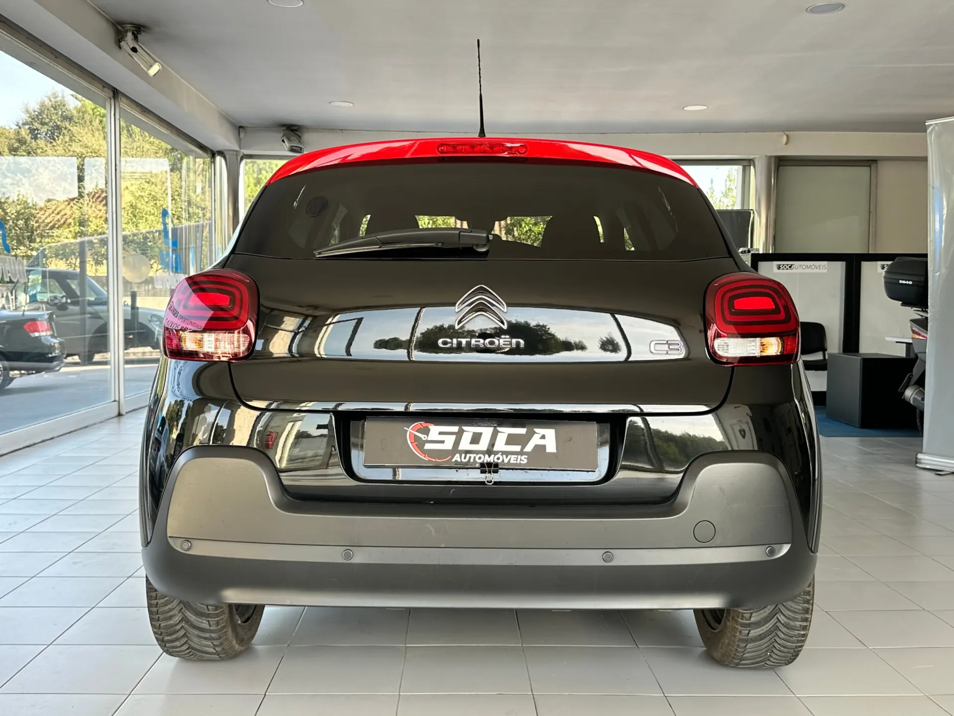 Citroën C3 Pure Tech 6