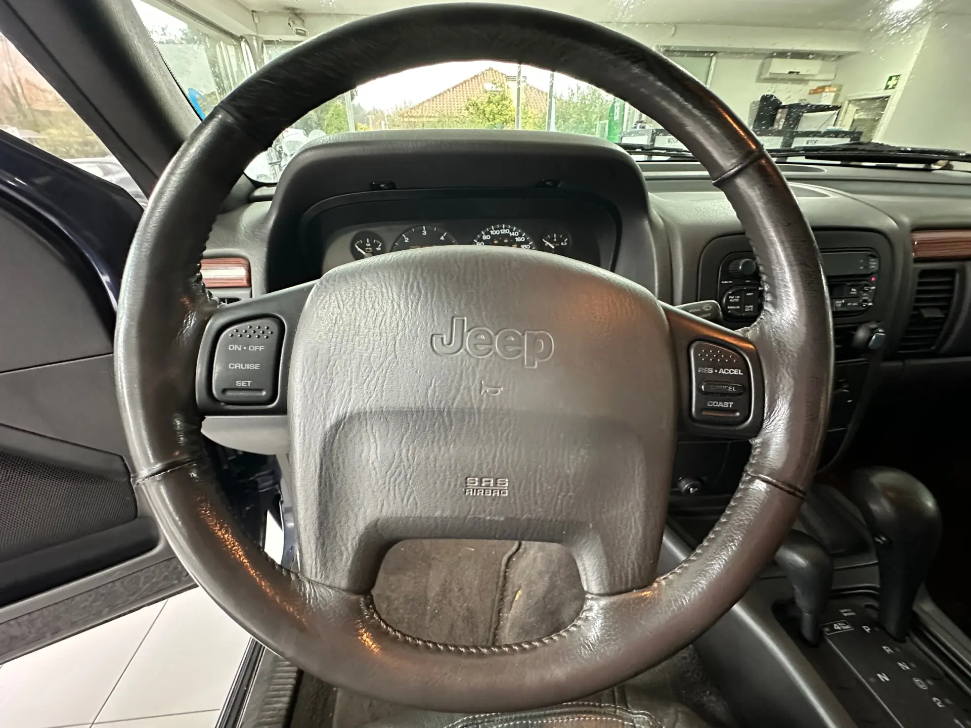 Jeep Grand Cherokee 3.1 TD Laredo 11