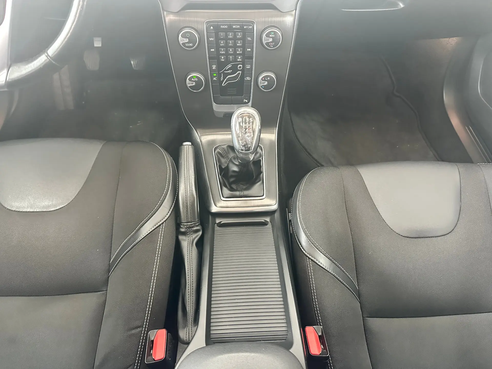 Volvo V40 Cross Country 28