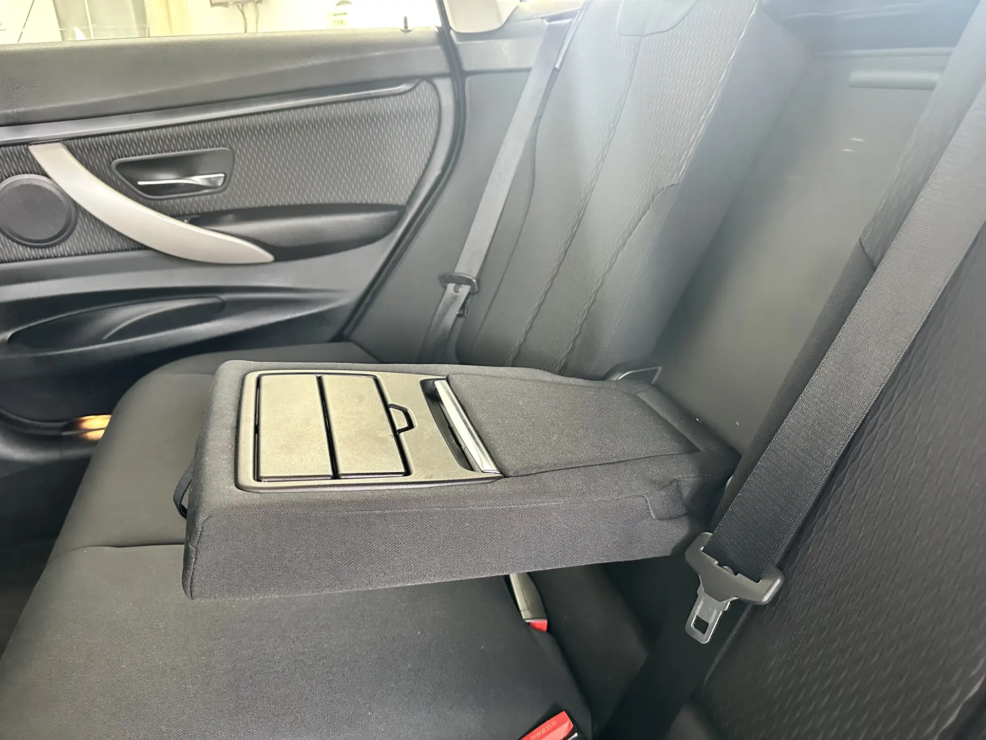 BMW 318 d GT 2.0 Aut. 28