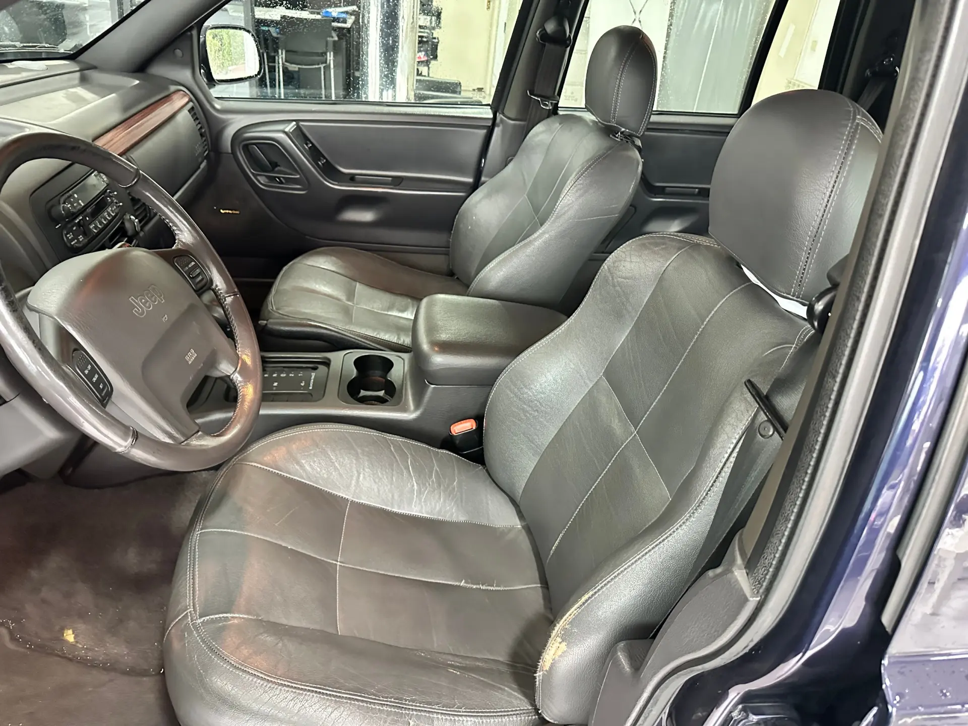 Jeep Grand Cherokee 3.1 TD Laredo 9