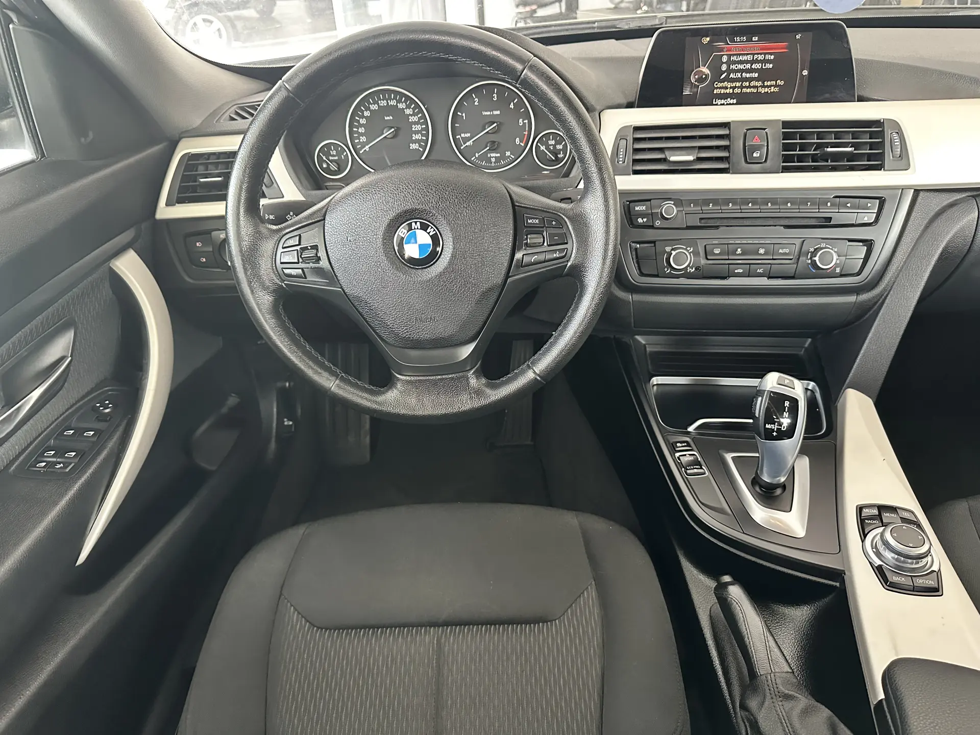BMW 318 d GT 2.0 Aut. 11