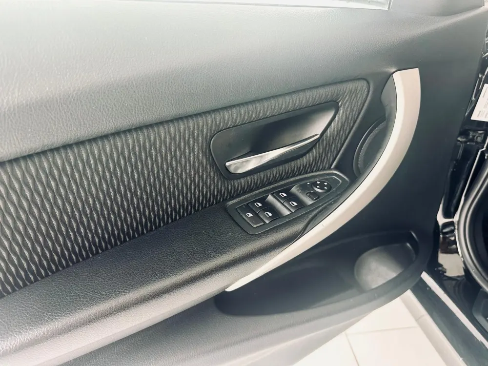 BMW 320 d Touring EfficientDynamics Line Sport Auto 7