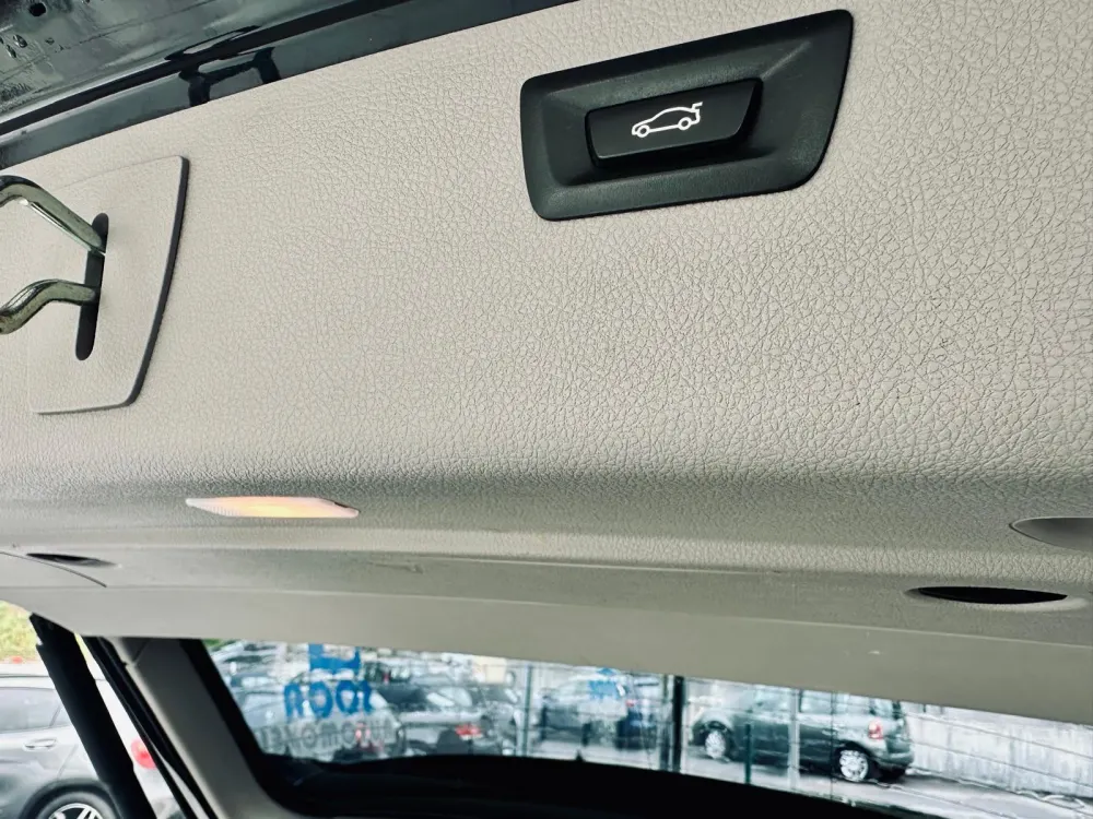 BMW 320 d Touring EfficientDynamics Line Sport Auto 28