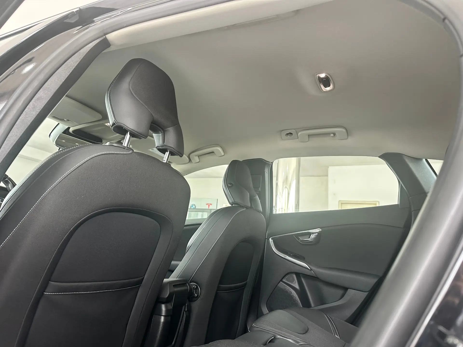 Volvo V40 Cross Country 27