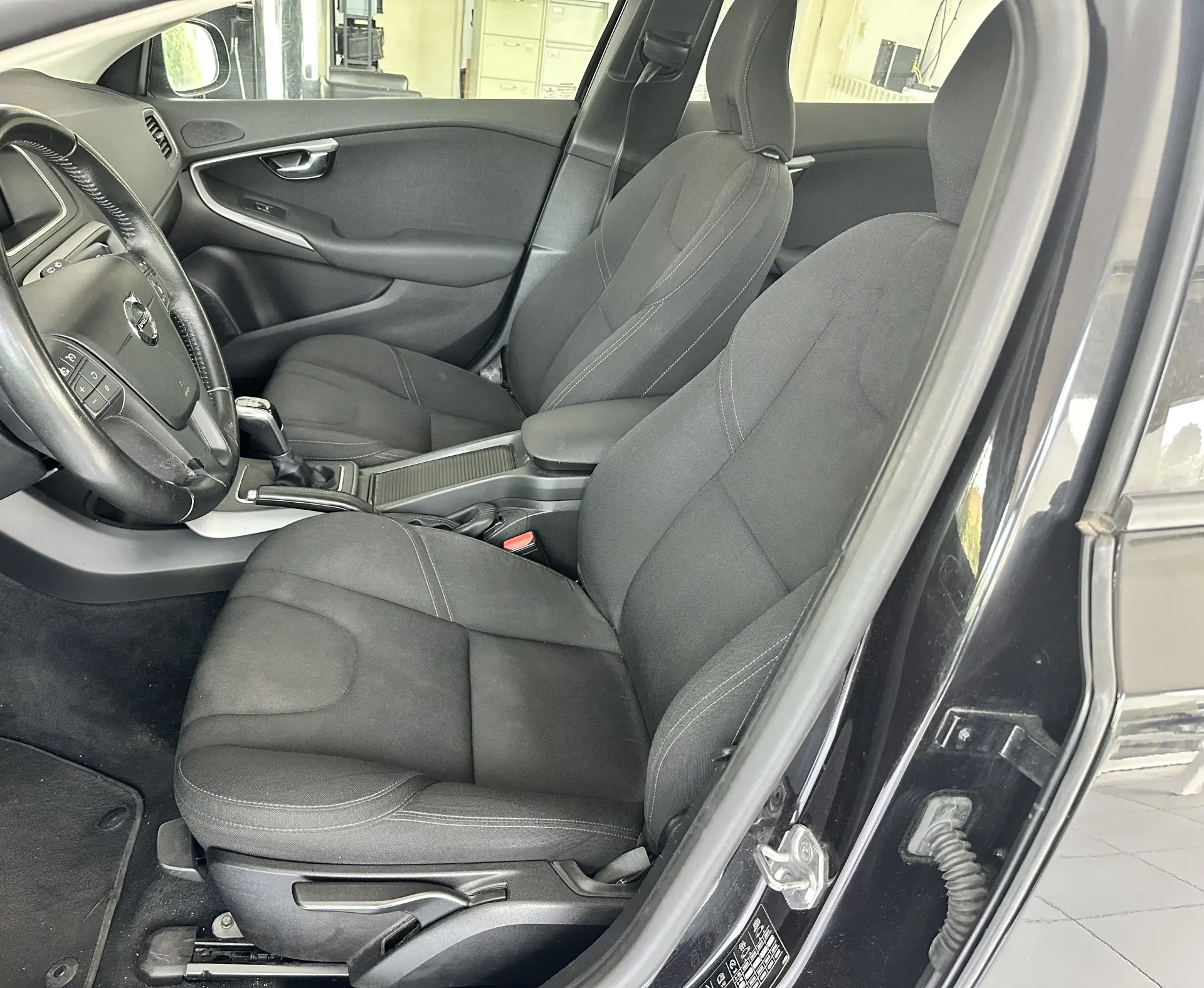 Volvo V40 2.0 D2 Kinetic 9