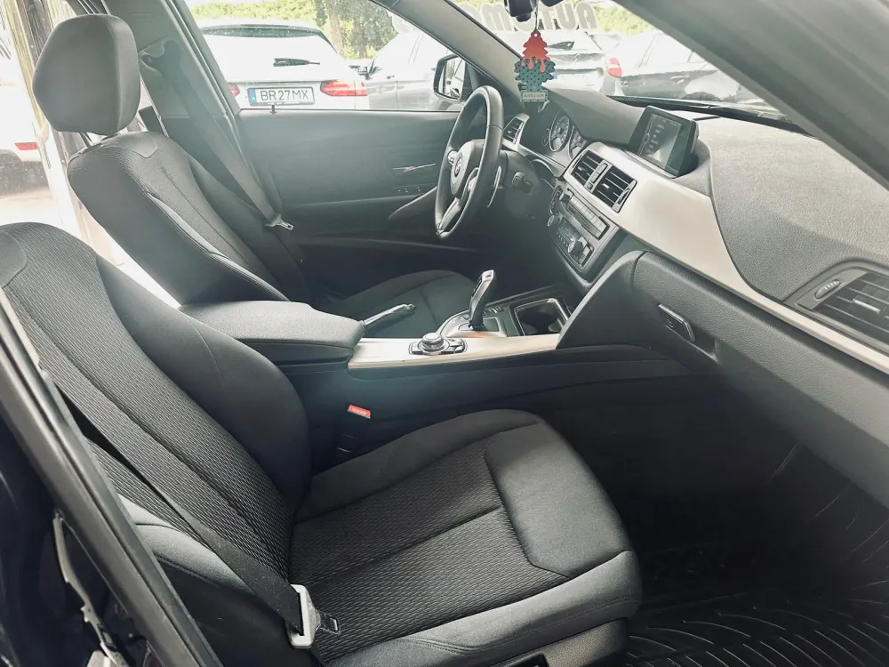 BMW 320 d Touring EfficientDynamics Line Sport Auto 20