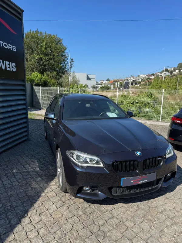 BMW 520 d xDrive Pack M Auto 2