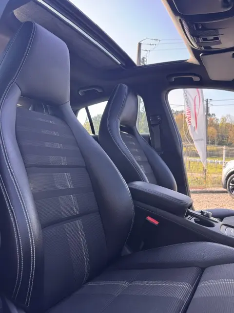 Mercedes-Benz CLA 200 7G-DCT UrbanStyle Edition 10