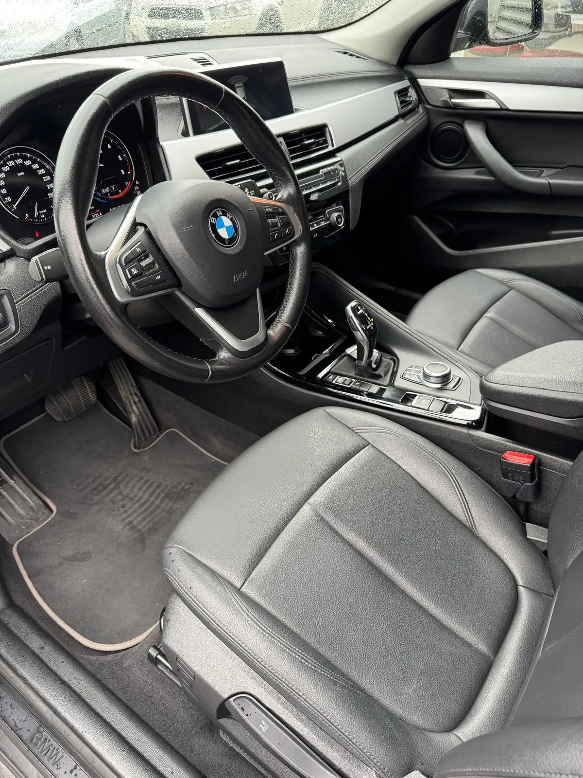 BMW X2 16 d sDrive Auto 4