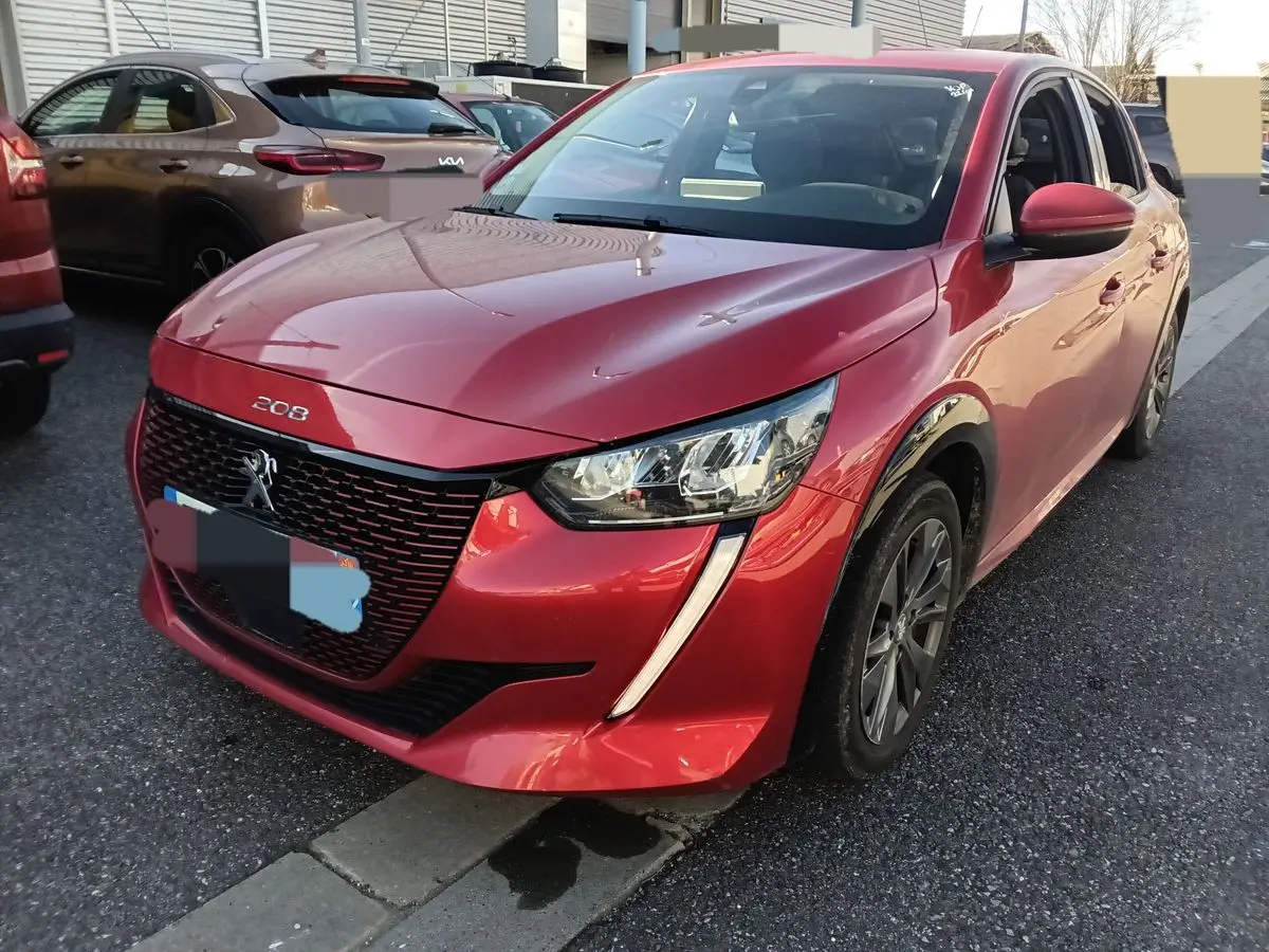 Peugeot e-208 Allure Business 2